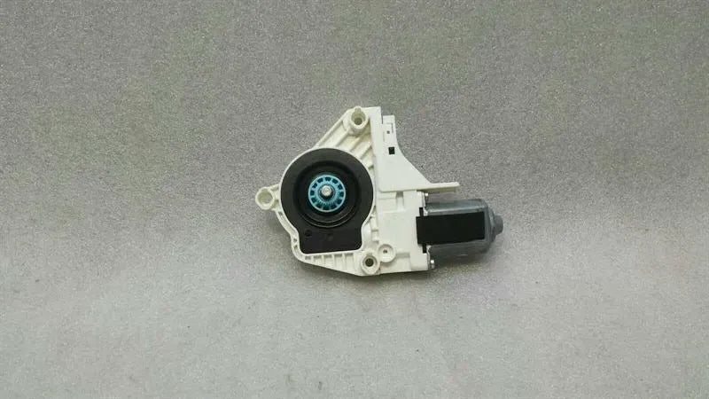 Audi RS6 4G RRH door window motor 8K0959812A window regulator motor rear right