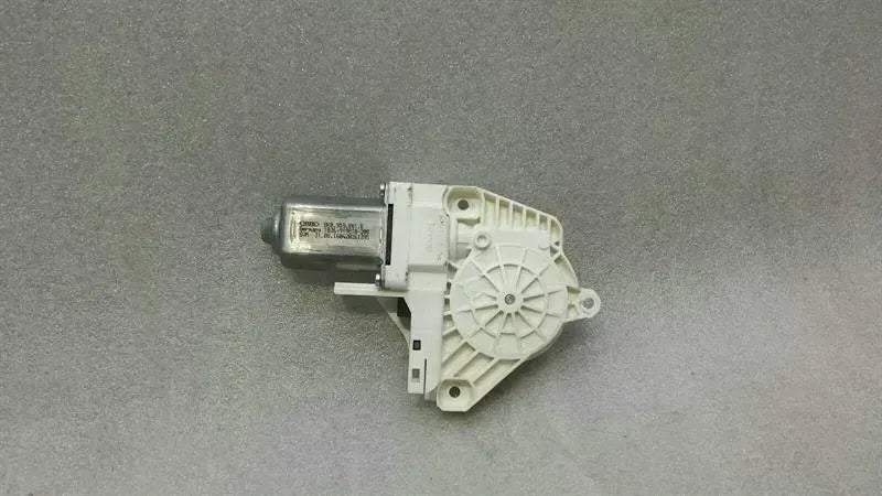 Audi RS6 4G FLH door window motor 8K0959801B power window motor front left
