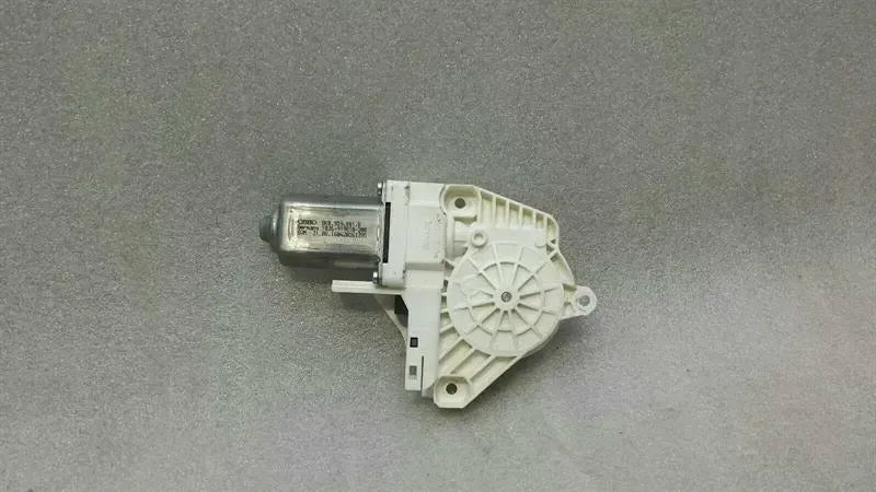 Audi RS6 4G FLH door window motor 8K0959801B power window motor front left