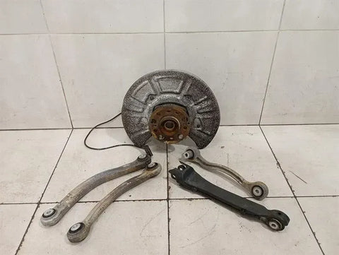 Mercedes C63 AMG W205 Left Rear Hub A2053509713 Wheel Bearing Housing Rear Left