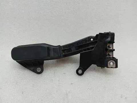 BMW 3 Series M3 G80 G20 Front Fuse Box 6842529 Front Fuse Box