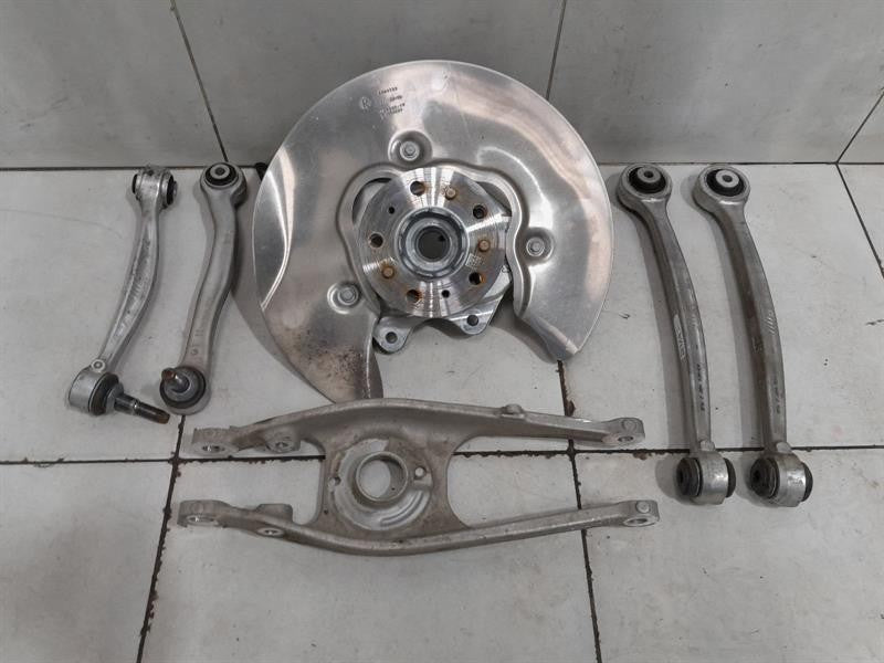BMW M4 G82 M3 G81 right rear hub set 8095658 wheel bearing housing rear right set