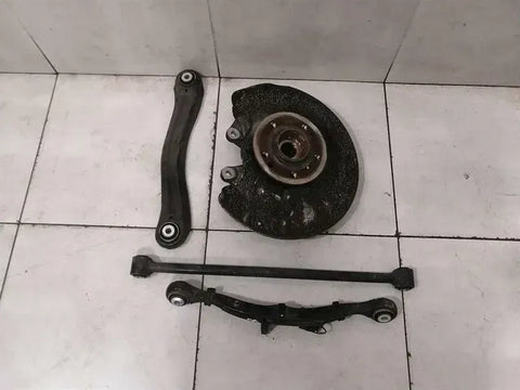 Mercedes GLS 350D Right Rear Hub A1663500508 Wheel Bearing Housing Rear Right Set