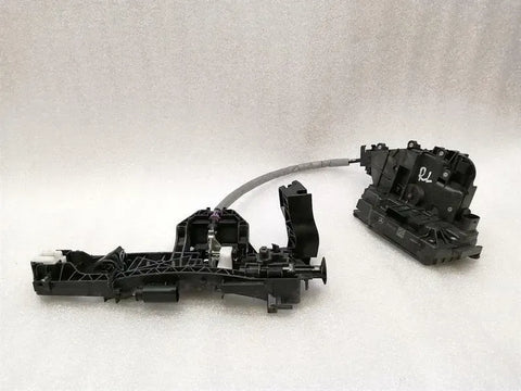 Mercedes GLS 350D Rear Left Door Lock A0997301135 Rear Li Door Lock