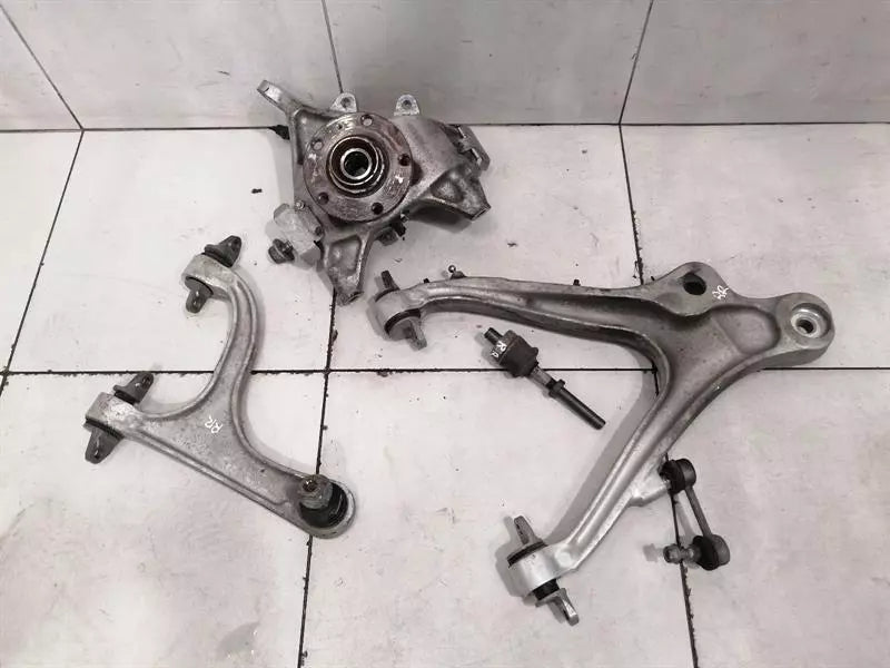 McLaren 720S Right Rear Hub 14BA024CP Wheel Bearing Housing Rear Right SET KNUCKLE