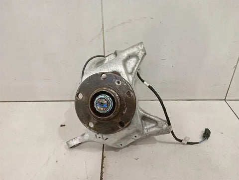 McLaren 720S Spider Left Front Hub 14B0710CP Wheel Bearing Housing Front Left