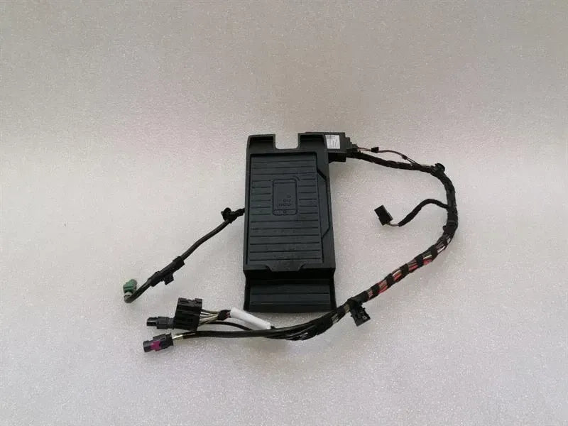 Porsche 911 991 Wireless Phone Charger 9P1035502A Phone Charging Cradle