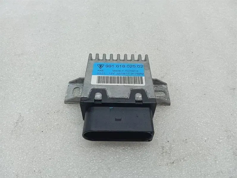 Porsche 911 991 electronic module 99161802502 control unit fuel pump