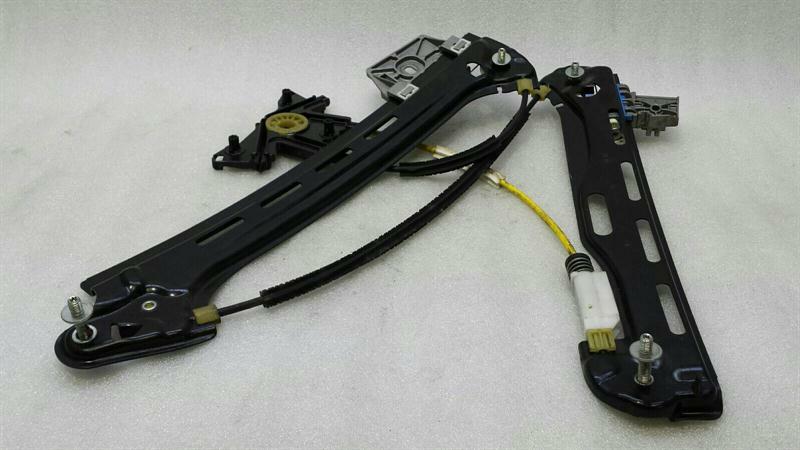 Mercedes CLS W218 Right Rear Door Winder A2187300479 Window Regulator Rear Right