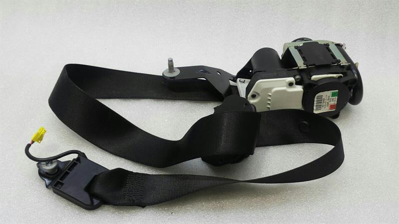 Mercedes CLS W218 front seat belt A2188602485 seat belt front belt