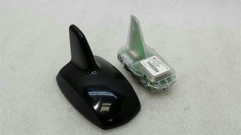 Mercedes CLS W218 W212 Aerial / Antenna A2128201775 Antenna