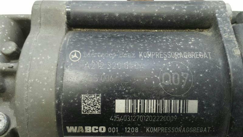 Mercedes CLS W218 W212 Airmatic Compressor A2123200104 Air Compressor