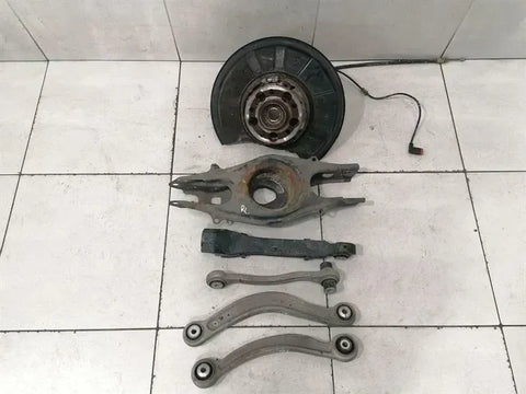 Mercedes CLS W218 Left Rear Hub Set A2123500141 Wheel Bearing Housing Rear Li Set