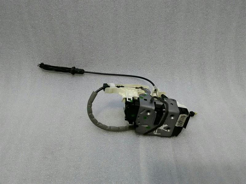 Mercedes CLS W218 FRH door lock A2047203035 door lock front right Kessy