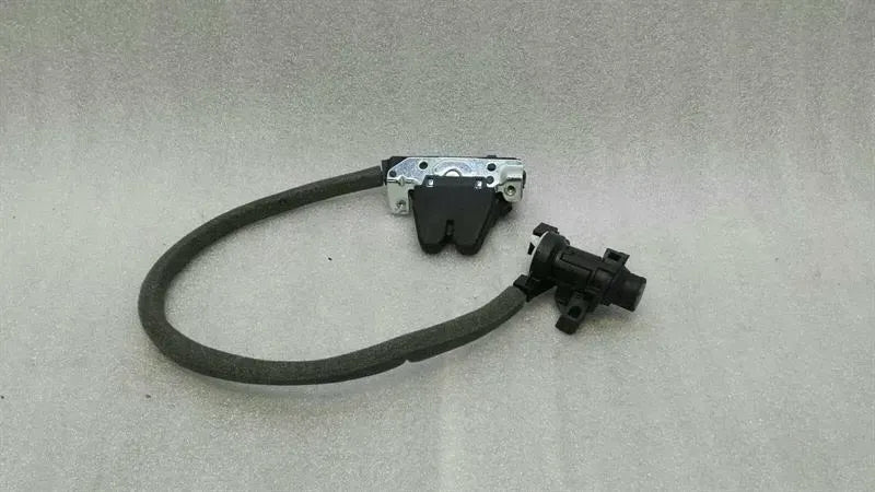 Mercedes CLS W218 W212 W207 boat lock A20437500185 tailgate lock W204