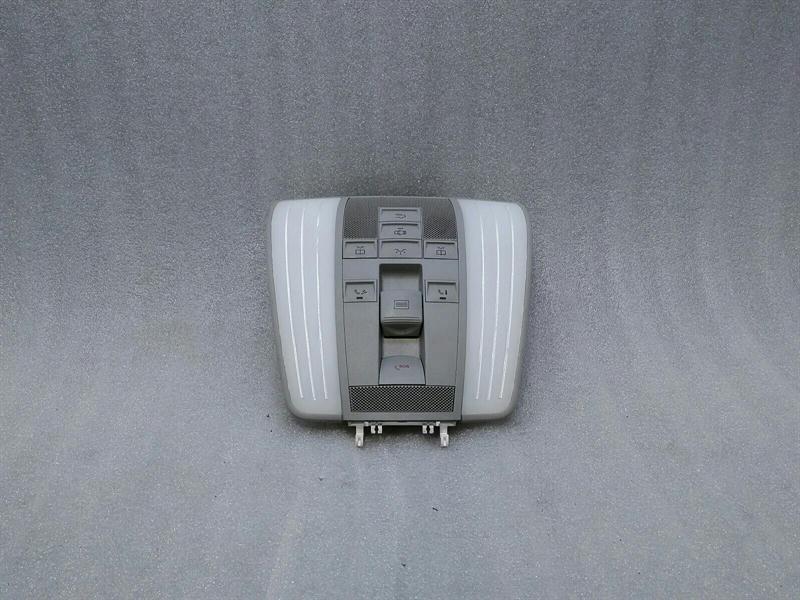 Mercedes CLS W218 dome light A2129001709 interior light interior light