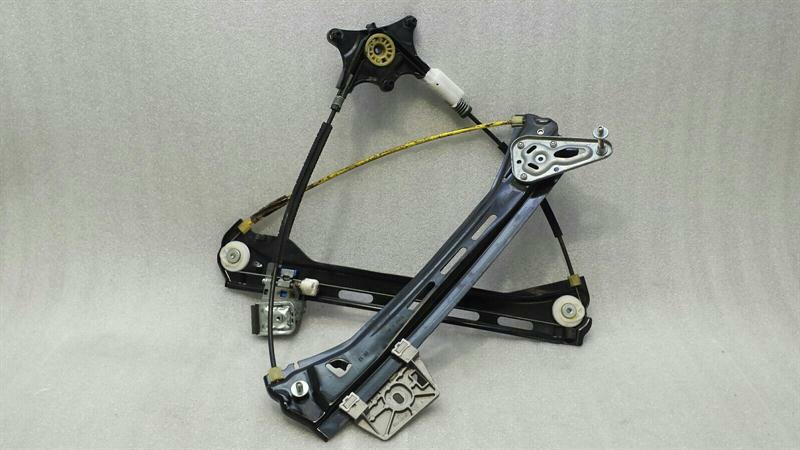 Mercedes CLS W218 Left Front Door Winder A2187200379 Window Regulator Front Li