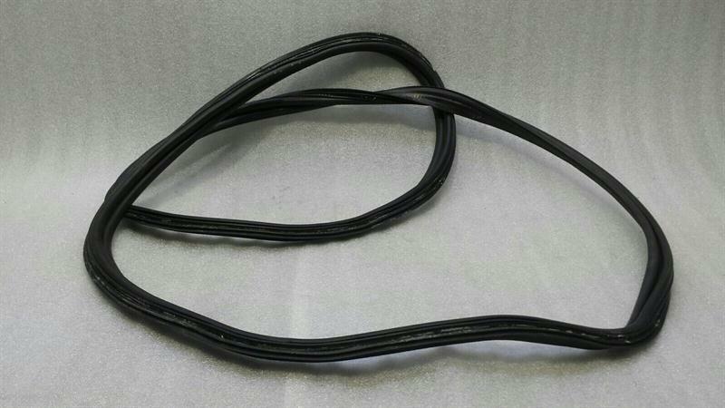 Mercedes CLS W218 boat lid seal A2187500098 seal tailgate