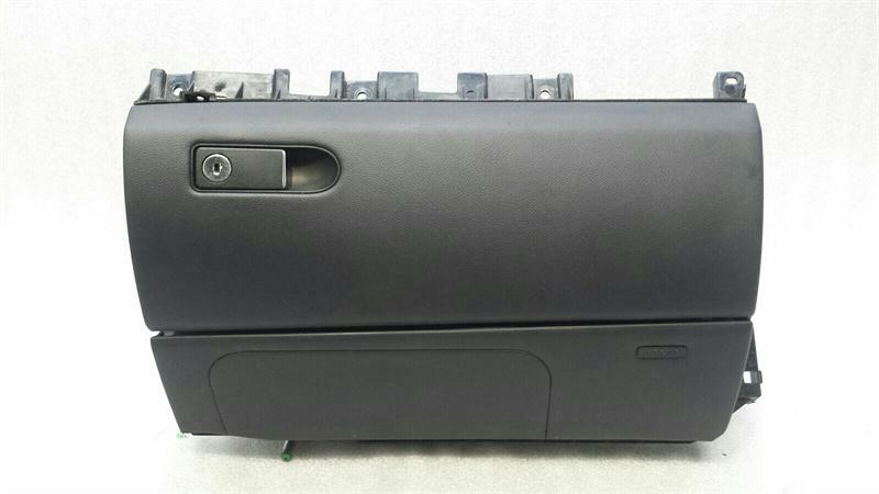 Mercedes CLS W218 Glovebox A2186800291 Glove Box SRS Knee Knee