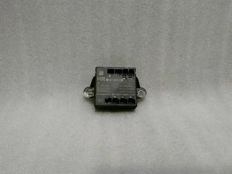 Mercedes CLS W218 Rear Right Door Module A2189001501 Door Control Unit Rear RE