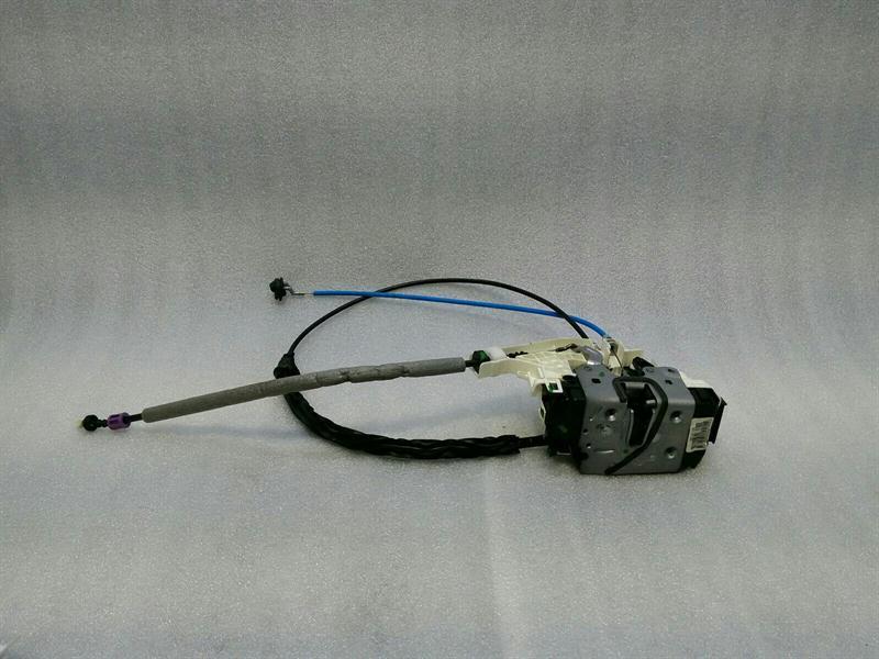 Mercedes CLS W218 RRH door lock A2047303035 door lock rear right Kessy