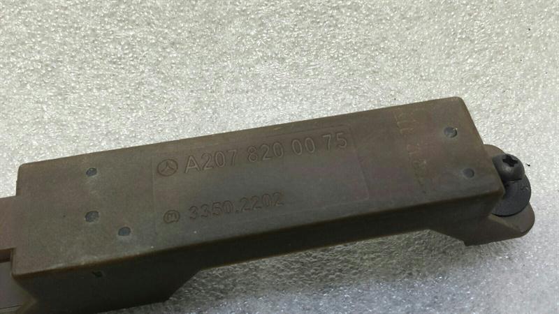 Mercedes CLS W218 Aerial / Antenna A2078200075 Antenna Keyless Go W212 W207 W204