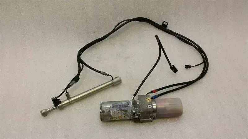 Mercedes CL W216 Boat Lid Hydraulic Pump A2168000148 Tailgate Hydraulic Pump.