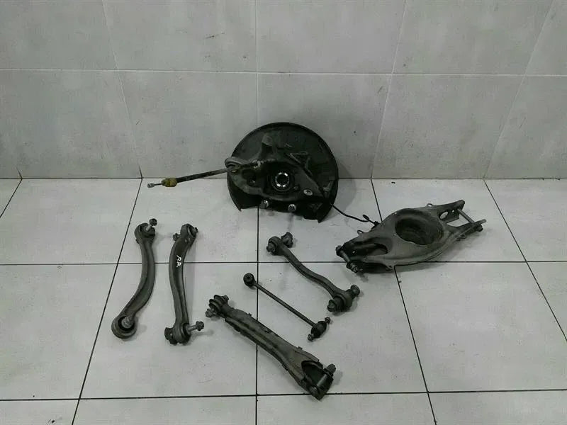 Mercedes CLS W218 Right Rear Hub A2123500241 Wheel Bearing Housing Rear RE Complete