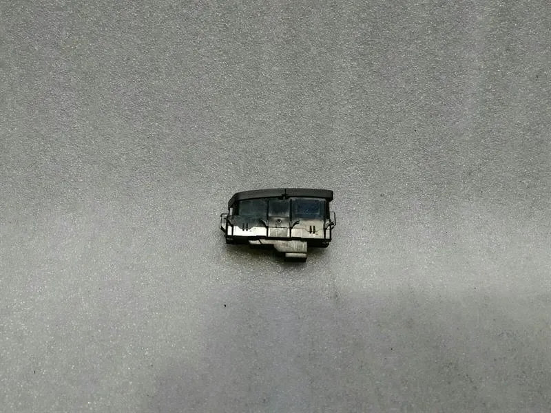 Mercedes CLS W218 door lock switch A2049058502 door key switch
