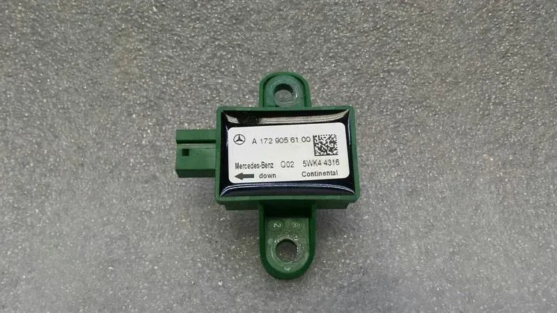Mercedes CLS W218 Crash Sensor A1729056100 Impact Sensor SRS R172 W212