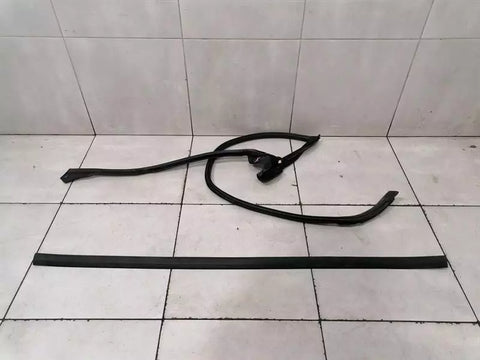 ASTON MARTIN VANTAGE V8 Door Seal KY63-C20709-A Door Seals LEFT AM6 2019