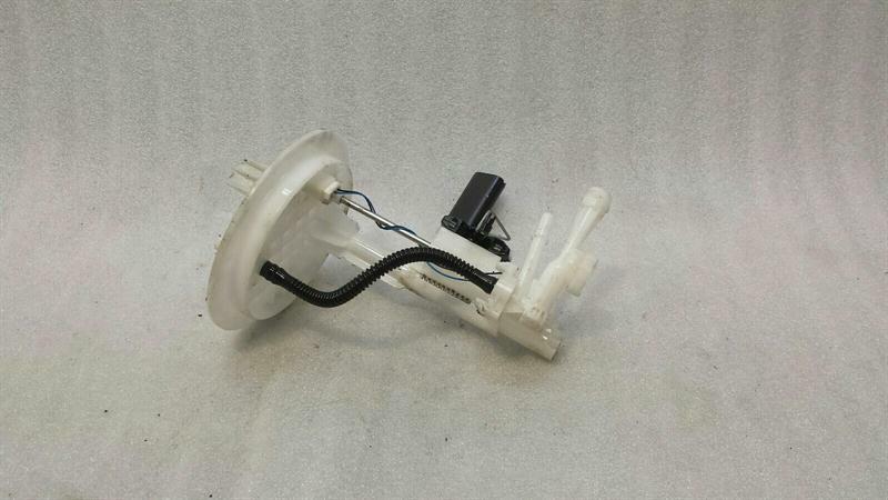 Mercedes GLS X166 Fuel Level Unit A1664703194 Fuel Sender