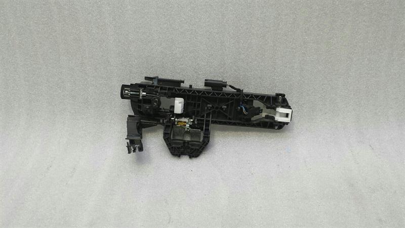 Mercedes GLS X166 front left handle carrier A2047602534 door handle carrier front LI