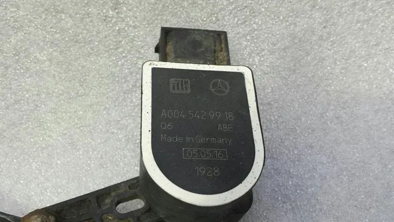 MERCEDES GLS X166 Xenon Level Sensor A0045429918 Height Sensor