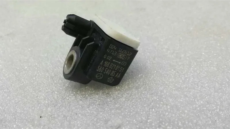 Mercedes GLS X166 Crash Sensor A1668210151 Impact Sensor