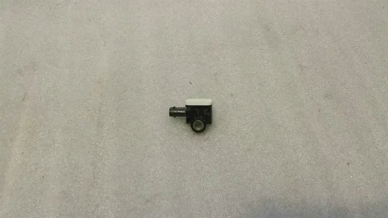 Mercedes GLS X166 Crash Sensor A1668210151 Impact Sensor