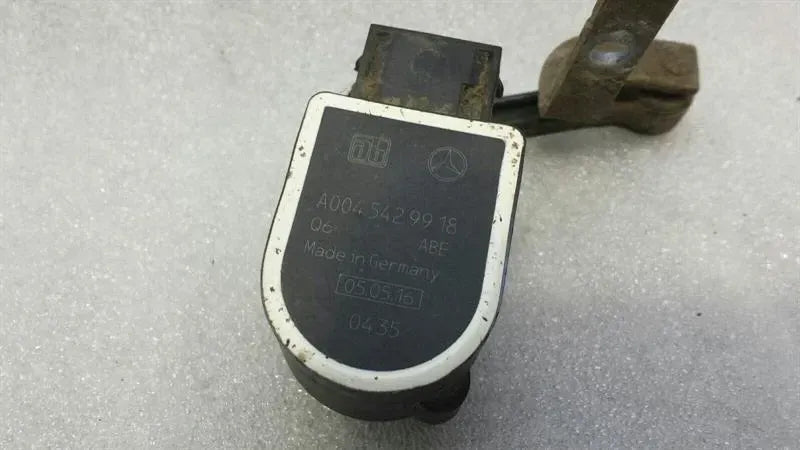 Mercedes GLS X166 Xenon Level Sensor A0045429918 Height Sensor.