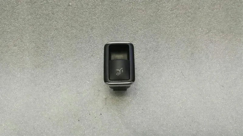 Mercedes GLS X166 Boat Lid Switch A1668707610 Tailgate Switch