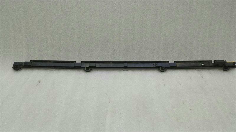 Mercedes GLS X166 FRH Daytime Light A1669061101 Entry Light Right LED