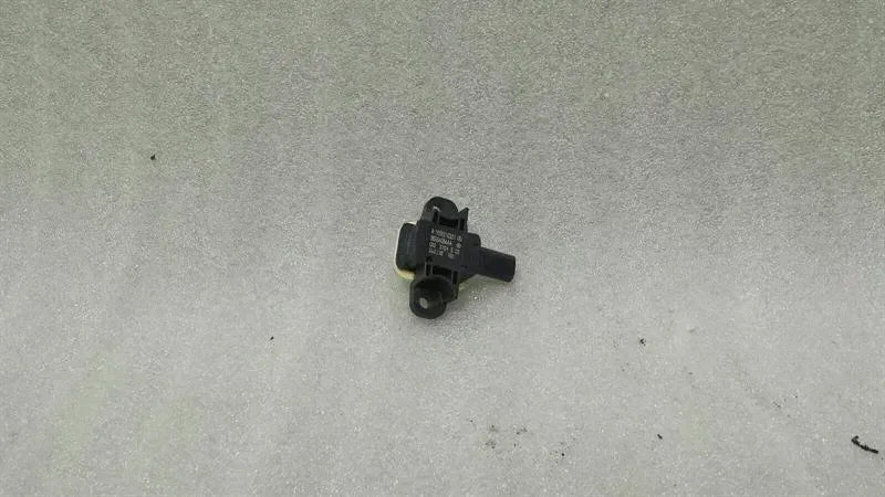 Mercedes GLS X166 W166 W292 Crash Sensor A1668210351 Impact Sensor