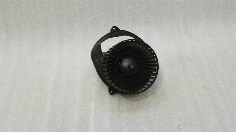 Mercedes GLS X166 RHD Heater Blower A1669066200 Right Handlebar.