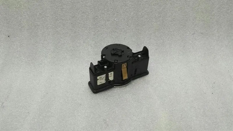 Mercedes GLS X166 W166 Headlight Switch A2129050551 Light Switch