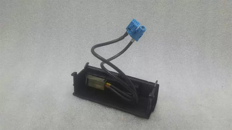 Mercedes S-Class W222 USB Input A2228200915 USB Female S Coupe W217