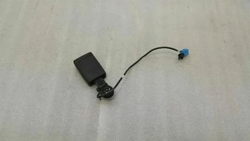 Mercedes GLS X166 Right Belt Buckle A1668602469 Belt Lock Right