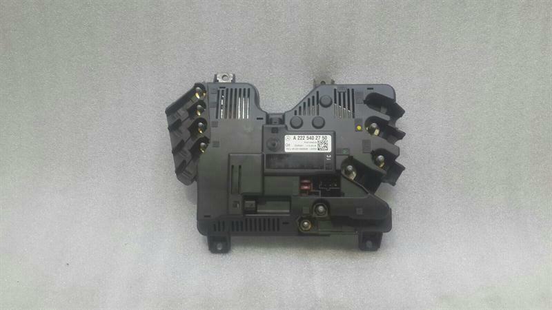 Mercedes S-Class W222 Fuse Box A2225402750 Fuse Box