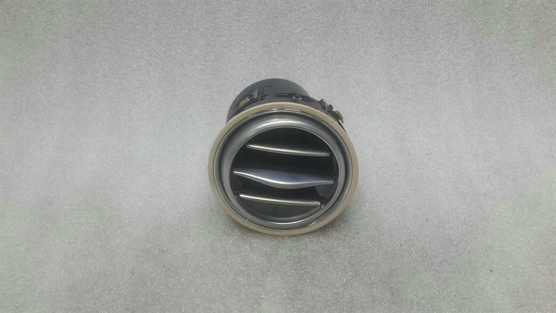 Mercedes S-Class W222 Air Vent A2228300154 Front Vent Vent Grille