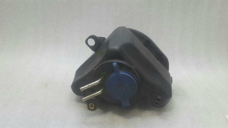 Mercedes S-Class W222 Washer Fluid Reservior A2228690420 Washer Fluid Reservoir.