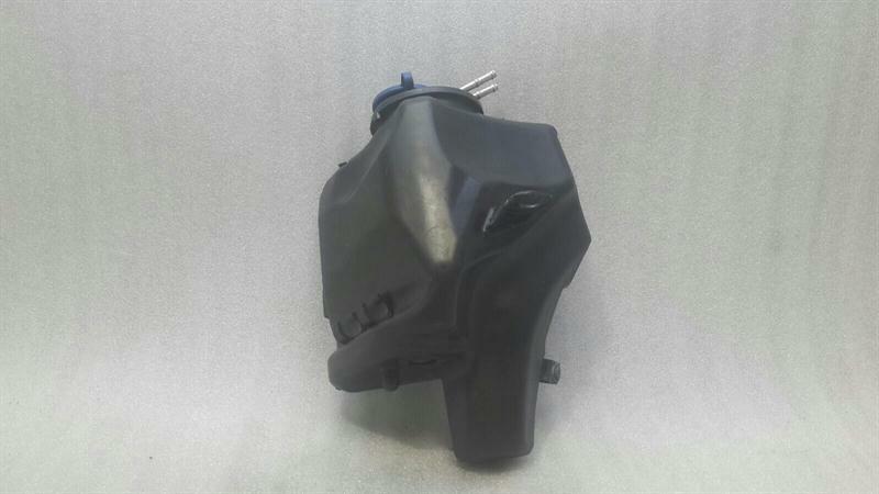Mercedes S-Class W222 Washer Fluid Reservior A2228690420 Washer Fluid Reservoir.