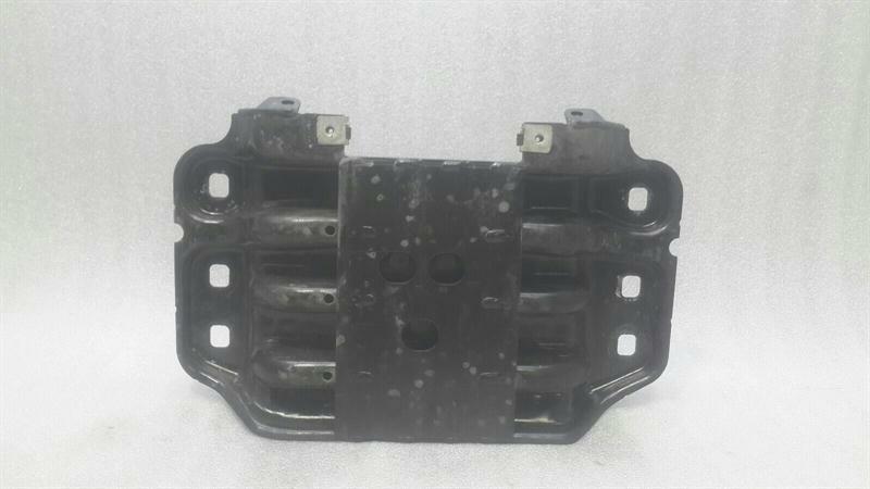 Mercedes S-Class W222 Gearbox Mount A2222402802 Gearbox Mount