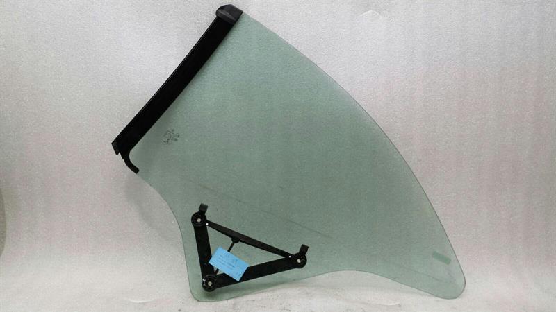 Mercedes E Class W238 RRH 1/4 Glass A2386704800 Door Glass 1/4 Rear Right